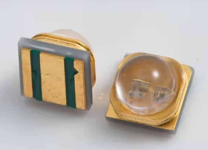 深紫外 LED 燈珠使用指南:細(xì)節(jié)關(guān)乎效能 深紫外 LED 燈珠使用指南:細(xì)節(jié)關(guān)乎效能